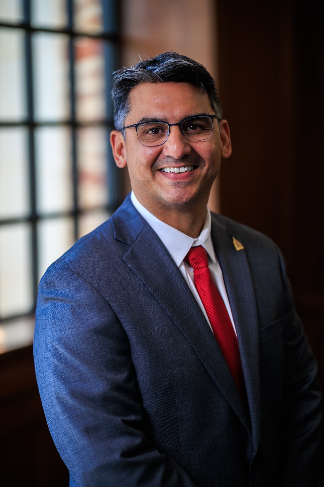 Studio portrait of David F. Peña, Managing Director of Petralis Energy Resources.